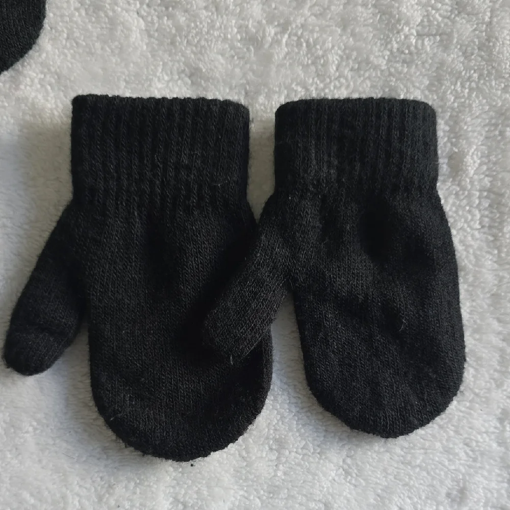 Cozy Black Toddler Mitten Bundle